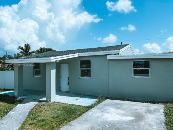 Dixie Pines, 11456 SW 220th St, Goulds, Florida 33170, image 1