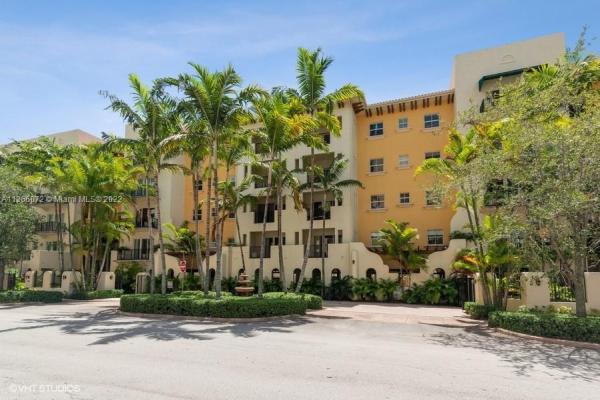 Valencia Grande, 650 Valencia Ave #304, Coral Gables, Florida 33134, image 1
