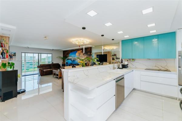 Meadowbrook Lakes View, 401 SE 3rd St #501, Dania Beach, Florida 33004, image 1