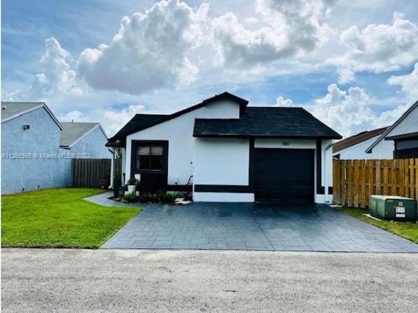 Woodbridge At Pembroke Lakes South, 1161 SW 111th Ave, Pembroke Pines, Florida 33025, image 1