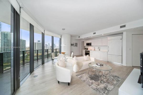 Brickell Heights East, 45 SW 9th St #2608, Miami, Florida 33130, image 2
