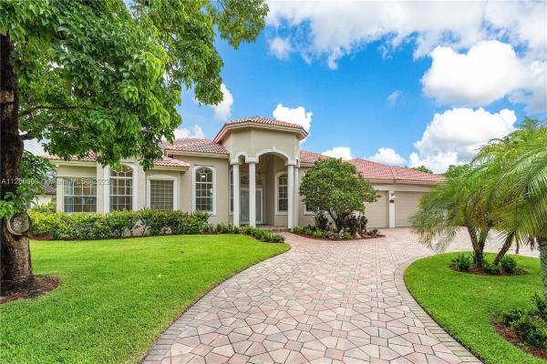 Jacaranda Country Club West, 9411 Sea Turtle Ln, Plantation, Florida 33324, image 1