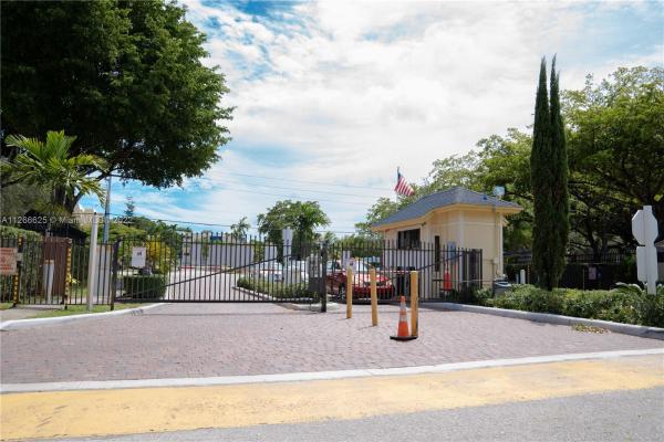 Carmel At The California Club, 905 NE 199th St #108, Ives Estates, Florida 33179, image 1