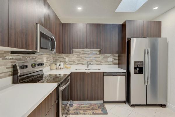 Oriole Estates, 3952 NW 36th Way, Lauderdale Lakes, Florida 33309, image 2