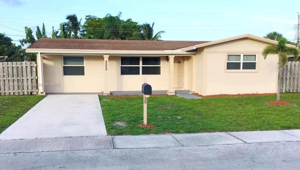 Twin Lakes North, 4500 NW 12th Ave, Fort Lauderdale, Florida 33309, image 1