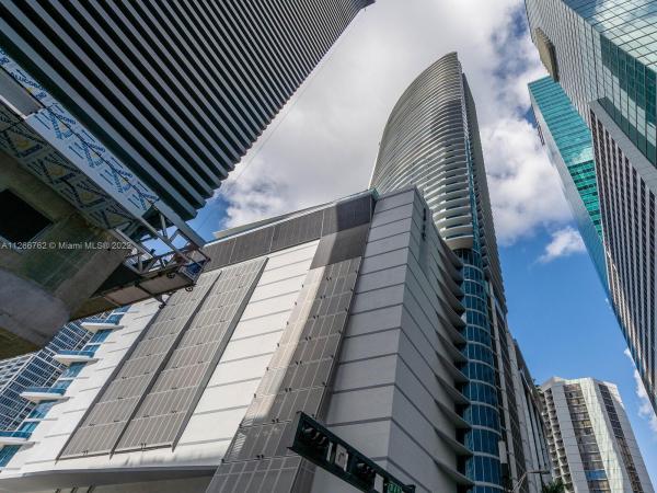 Epic Hotel & Residences, 200 Biscayne Boulevard Way #3102, Miami, Florida 33131, image 1