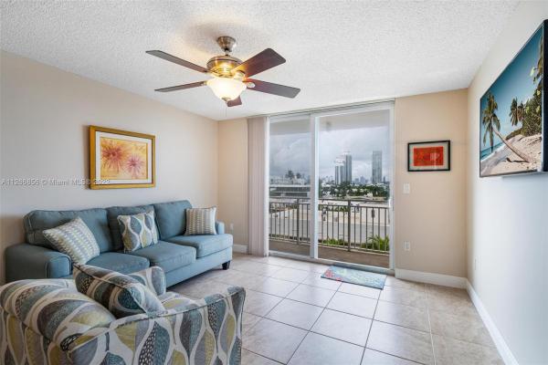 Ocean Point, 345 Ocean Dr #701, Miami Beach, Florida 33139, image 1