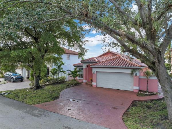 Marbella Park, 8385 NW 197th Ter, Hialeah, Florida 33015, image 2