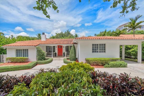 Coral Gables Crafts, 235 San Sebastian Ave, Coral Gables, Florida 33134, image 1