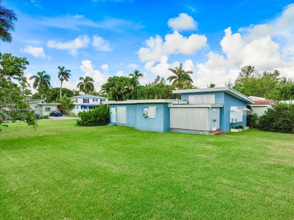 Hollywood Lakes, 1310 Pierce St, Hollywood, Florida 33019, image 1