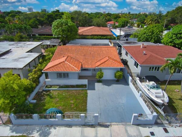 3066 NW 5th St, Miami, Florida 33125, image 2