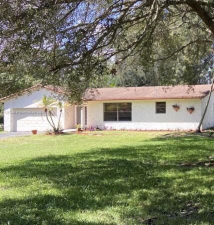 Hiatus Isles, 4175 SW 110th Ter, Davie, Florida 33328, image 1