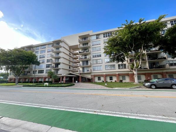 Longwood Towers, 1001 91st St #602, Bay Harbor Islands, Florida 33154, image 1
