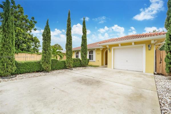 Buddys Paradise, 30321 SW 163rd Ave, Leisure City, Florida 33033, image 1
