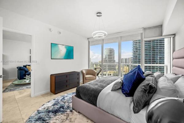 Icon Brickell Tower 3, 485 Brickell Ave #3503, Miami, Florida 33131, image 2