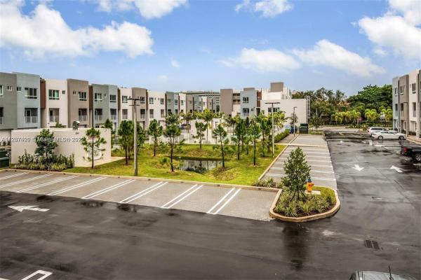 Aventura Village, 2561 NE 193rd St #1203, Ojus, Florida 33180, image 1