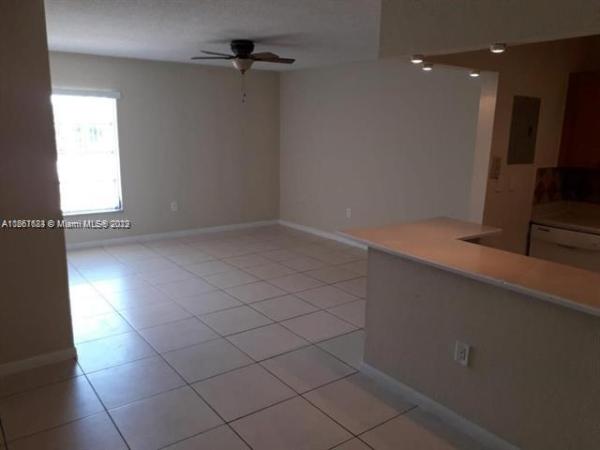 Lakeview Gardens At Miami Lakes, Country Club, Florida 33015, image 1