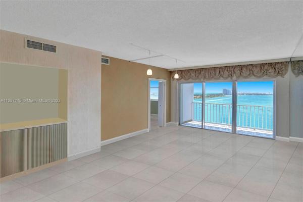 Arlen House West, 500 Bayview Dr #1220, Sunny Isles Beach, Florida 33160, image 2
