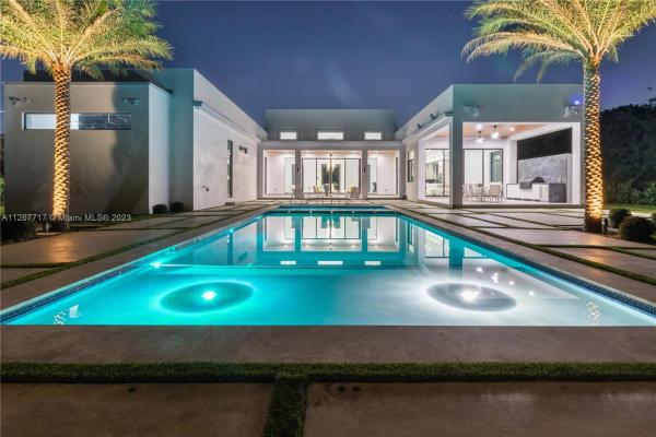 The Falls, 9730 Sw 136th St, Kendall, Florida 33176, image 1