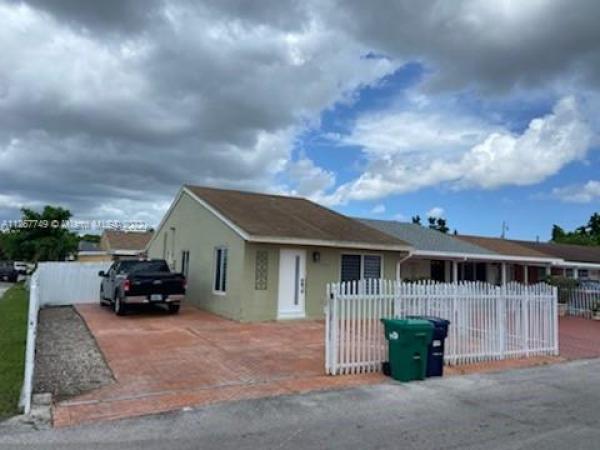Kings Gardens, 18827 NW 45th Ave #1, Miami Gardens, Florida 33055, image 2