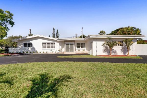Suniland Manor, 12940 SW 82nd Pl, Pinecrest, Florida 33156, image 1