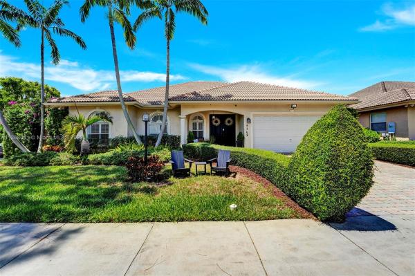 Pinewood Grove, 9368 SW 98th Ct, Kendall, Florida 33176, image 2