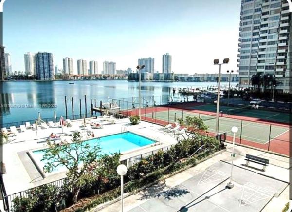 Commodore Plaza Tower, 2750 NE 183rd St #2104, Aventura, Florida 33160, image 2