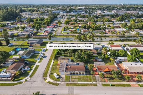 Bankers, 3517 NW 179th St, Miami Gardens, Florida 33056, image 1