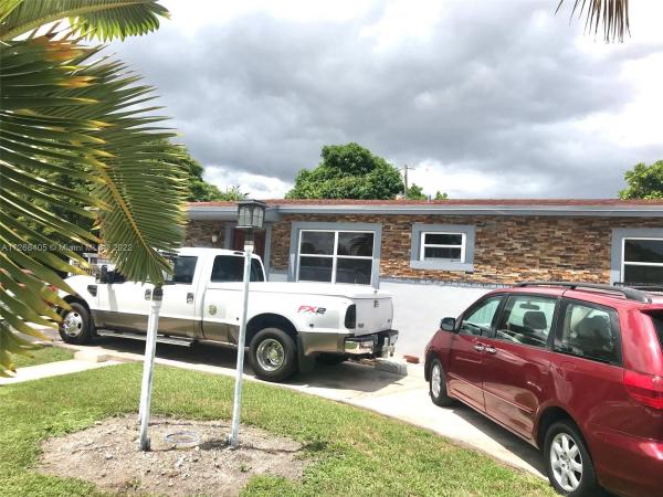 Baker Manor, 7775 SW 32nd Ter, Westchester, Florida 33155, image 1