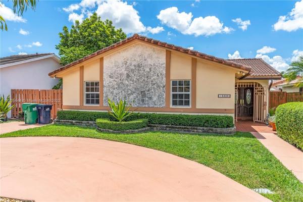 Les Gardens, 13220 SW 38th Ter, Tamiami, Florida 33175, image 1