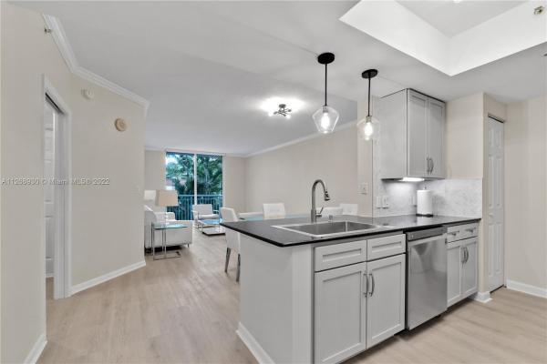 Cite On The Bay East, 2000 N Bayshore Dr #313, Miami, Florida 33137, image 1