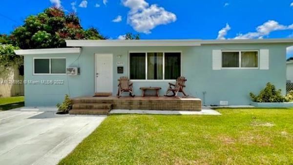 Beach Plaza, 16991 NE 5th Ave, North Miami Beach, Florida 33162, image 1