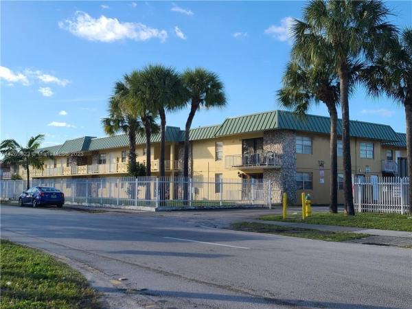 New World, 505 NW 177th St #105, Miami Gardens, Florida 33169, image 1