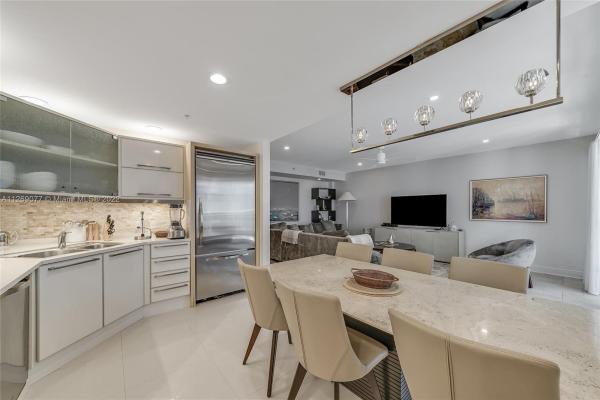 Dolce Vita, 155 Ocean Ave #404, Palm Beach Shores, Florida 33404, image 1