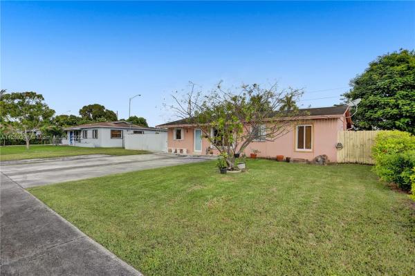 Fairway Estates, 10151 SW 152nd Ter, Palmetto Estates, Florida 33157, image 2
