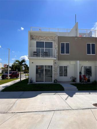 Paradise Gardens, Kendall, Florida 33032, image 1
