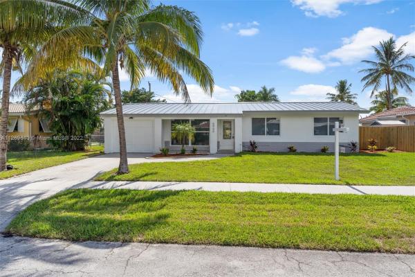 Imperial Point, 5940 NE 22nd Ter, Fort Lauderdale, Florida 33308, image 1