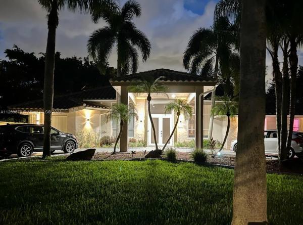 Falcon's Lea, 6110 Falconsgate Ave, Davie, Florida 33331, image 1