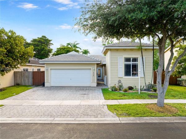 Rauls Place At Oasis, 608 SE 30th Ter, Homestead, Florida 33033, image 1