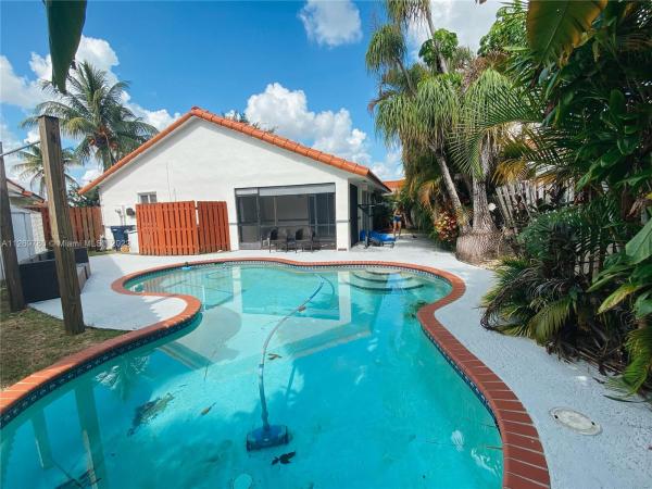 Sunset Mansions, 11267 SW 73rd Ln, Kendall, Florida 33173, image 1
