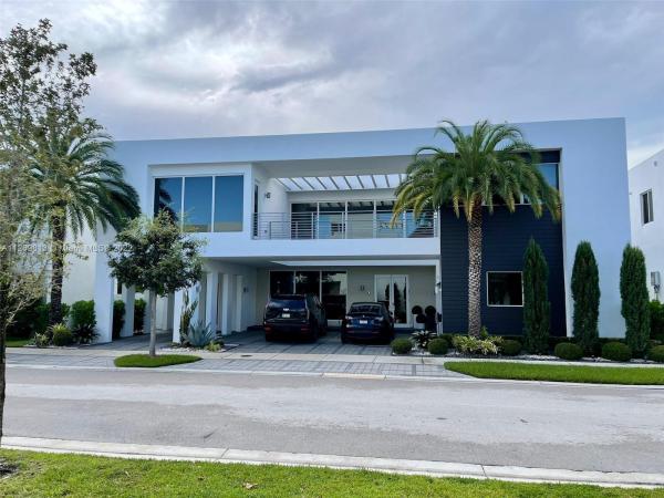 7470 NW 103rd Pl, Doral, Florida 33178, image 1