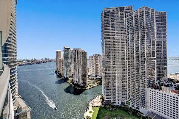 Epic Hotel & Residences, 200 Biscayne Boulevard Way #3104, Miami, Florida 33131, image 2