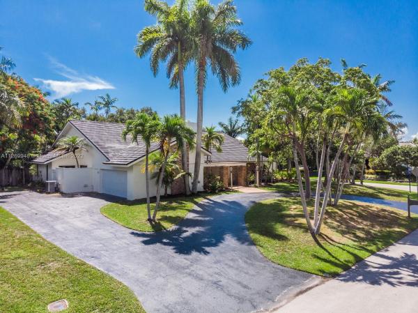 Pine Bay Estates South, 15505 SW 74th Ct, Palmetto Bay, Florida 33157, image 1