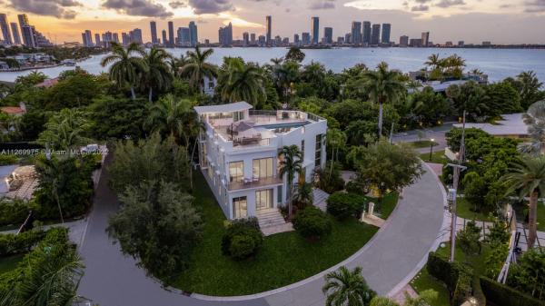 San Marino Island, 400 E San Marino Dr, Miami Beach, Florida 33139, image 1
