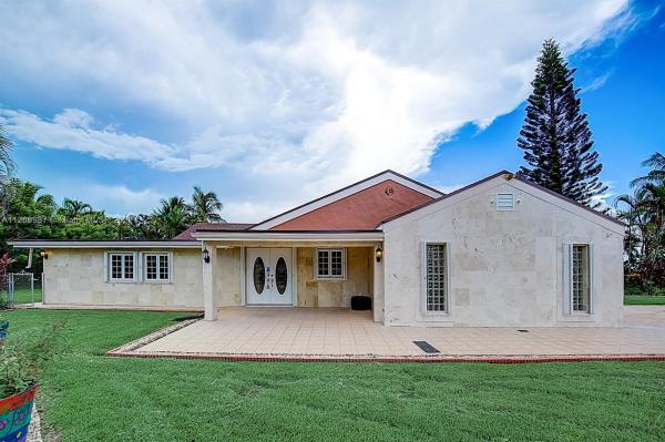 Weitzer Shauna Meadows, 15540 SW 156th Ave, Richmond West, Florida 33187, image 1