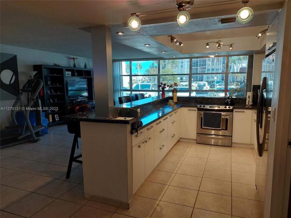 De Soto Park South, 601 Three Islands Blvd #117, Hallandale Beach, Florida 33009, image 1