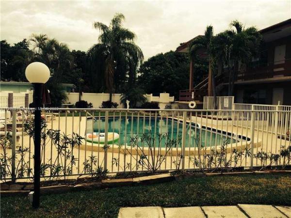 Malibu Gardens, 2838 Madison St #4, Hollywood, Florida 33020, image 1