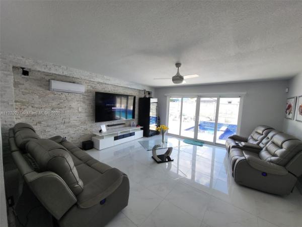 Boulevard Heights, 7525 Roosevelt St, Hollywood, Florida 33024, image 1