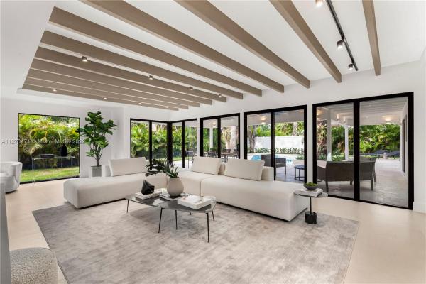 Coconut Grove Manor, 4095 Battersea Rd, Miami, Florida 33133, image 1