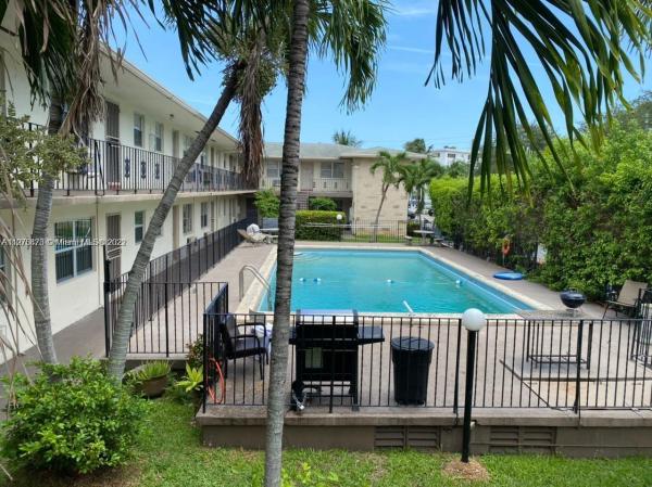 Heritage Of Sans Souci, 1725 NE 116th Rd #19, North Miami, Florida 33181, image 1